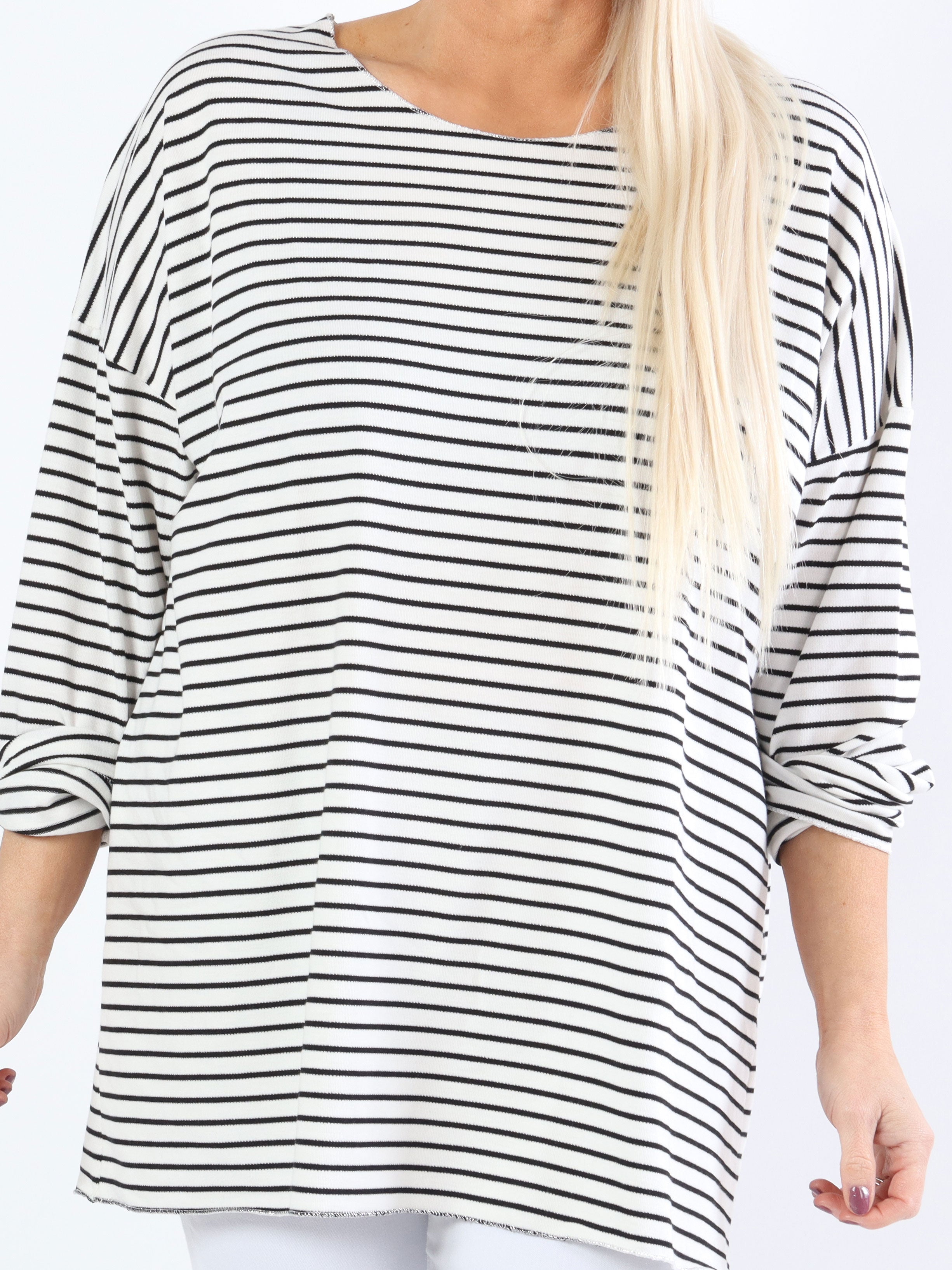 Stripe - Vit mjuk plus size blus med tunna ränder